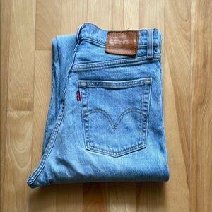 Levi's Ribcage Straight